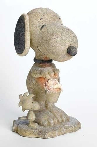 18" Led Solar Snoopy Statuary