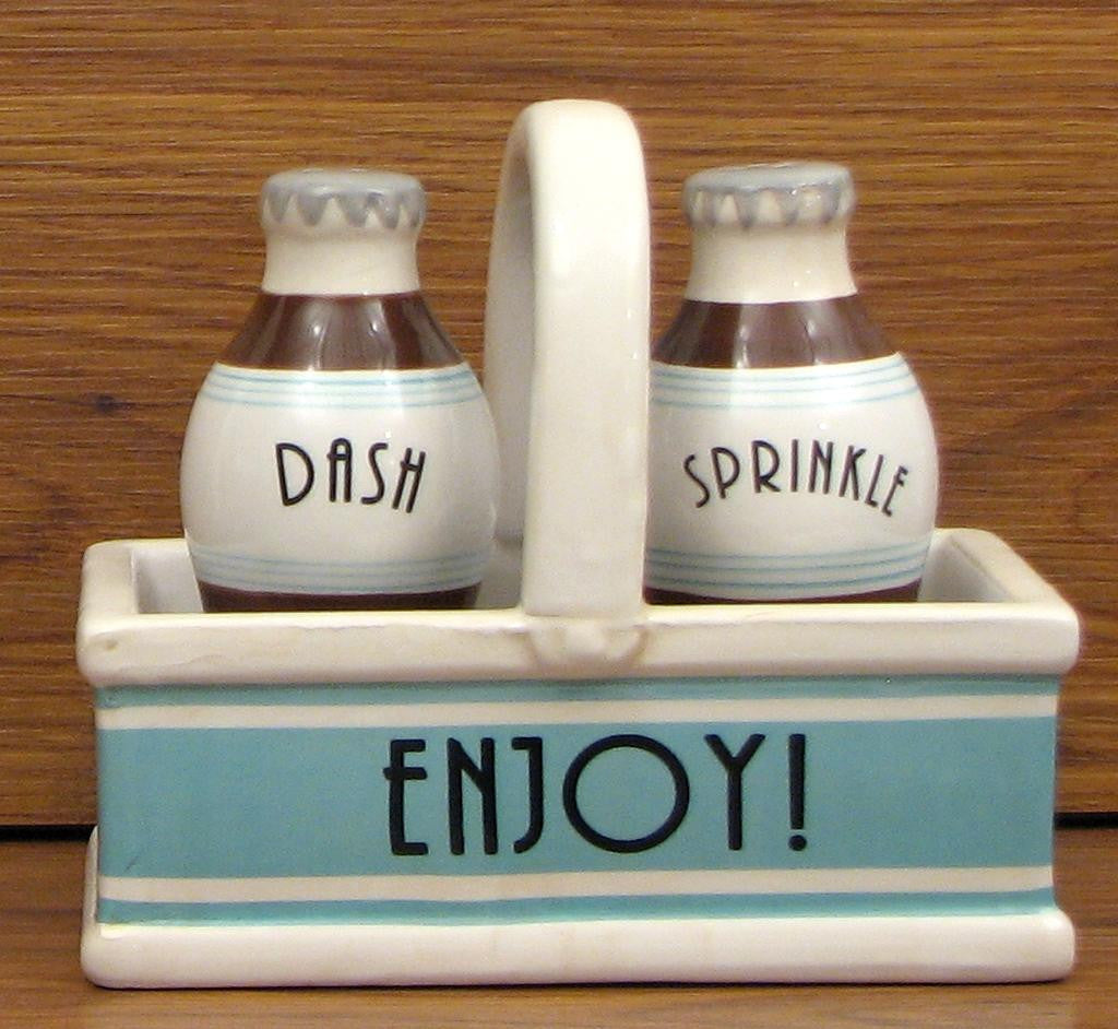 Ceramic Salt-Pepper in Tray