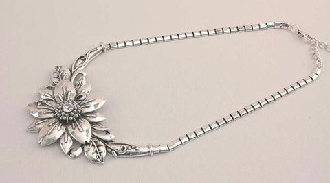 Silver Tone Flower Necklace